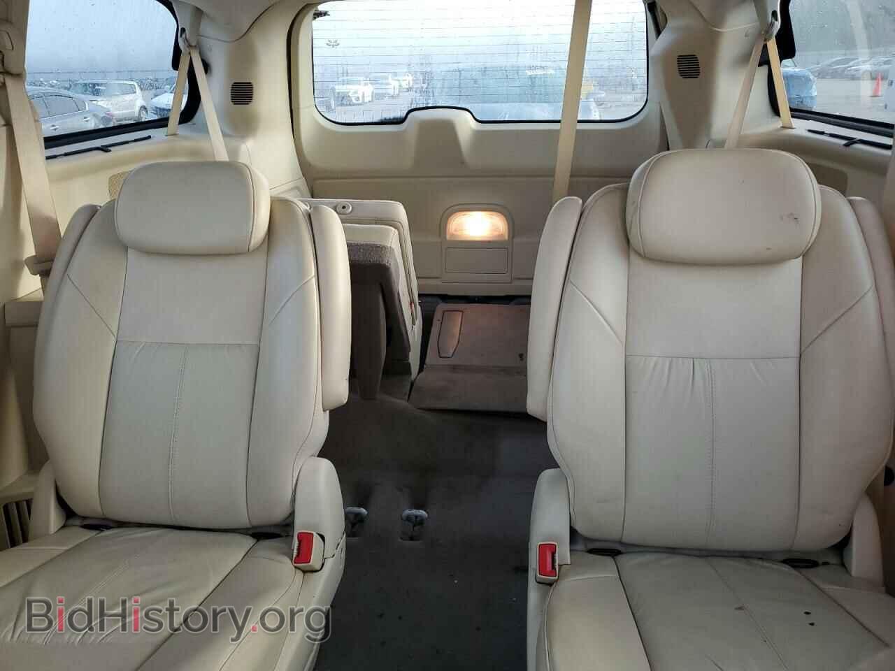 2009 CHRYSLER MINIVAN - VIN: 2A8HR64X79R611027 - Фото 10