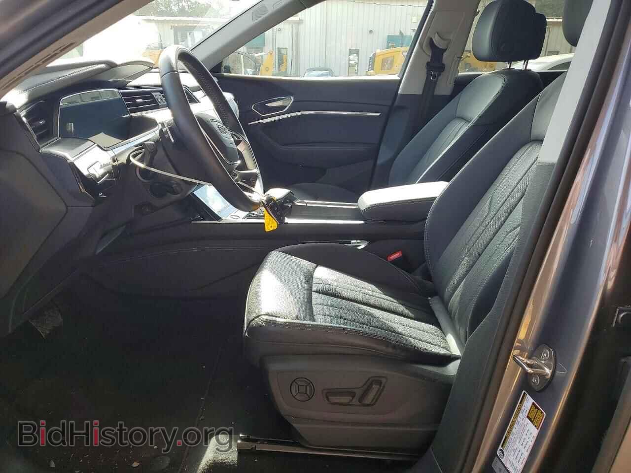 2021 AUDI E-TRON - VIN: WA1LAAGE7MB015987 - Photo 7
