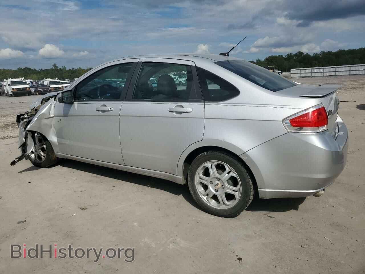 2009 FORD FOCUS - VIN: 1FAHP36N29W198146 - Фото 2