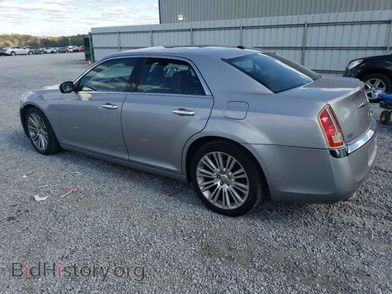 2011 CHRYSLER 300 - VIN: 2C3CA6CT6BH549871 - Фото 2