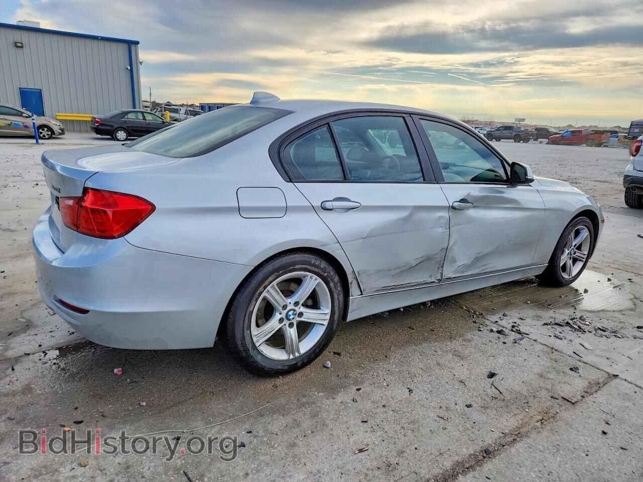 2013 BMW 3 SERIES - VIN: WBA3A5C55DF357687 - Фото 3