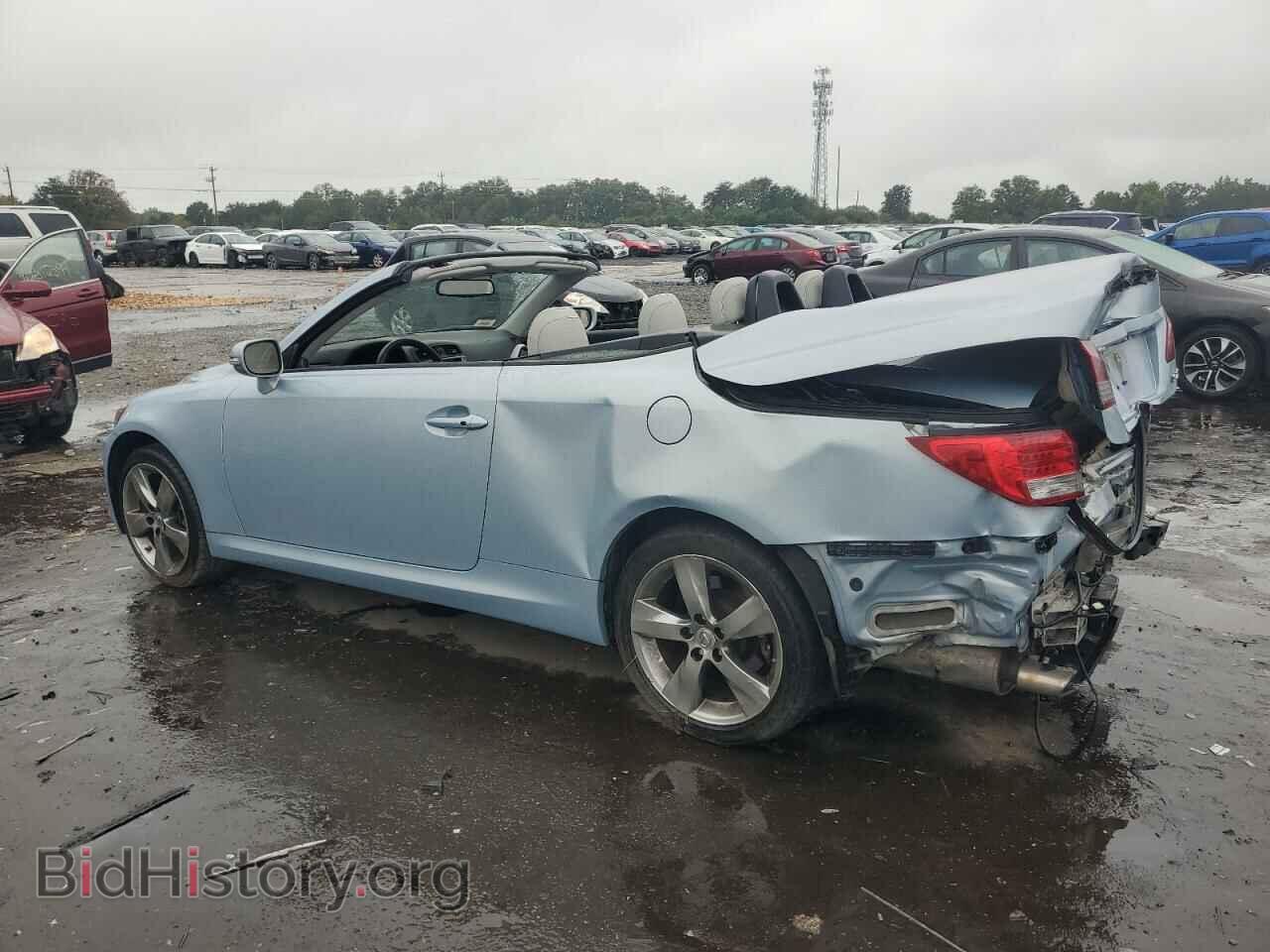 2011 LEXUS IS - VIN: JTHFF2C28B2520468 - Photo 2