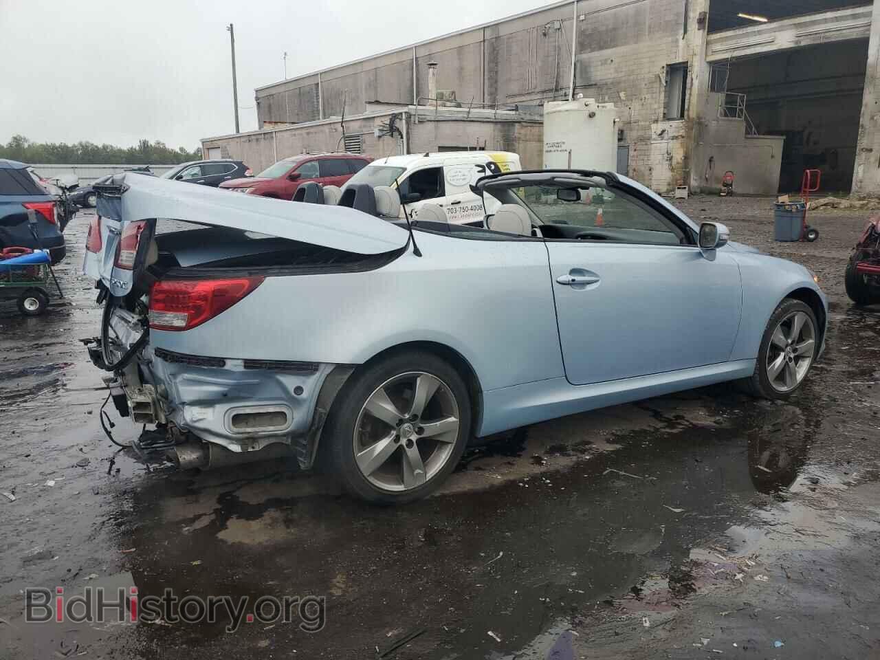 2011 LEXUS IS - VIN: JTHFF2C28B2520468 - Photo 3