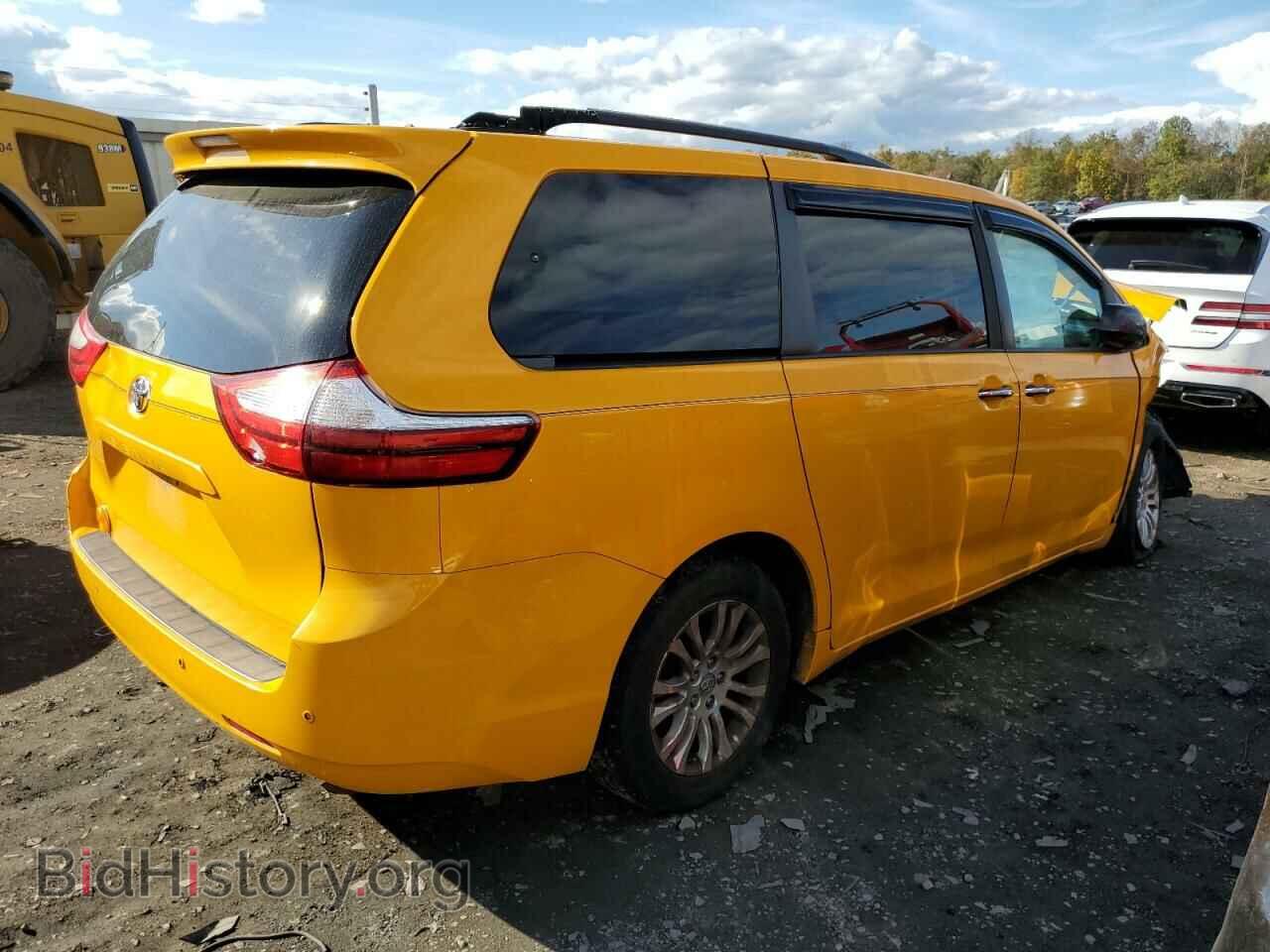 2017 TOYOTA All Models - VIN: 5TDYZ3DC5HS773392 - Фото 3