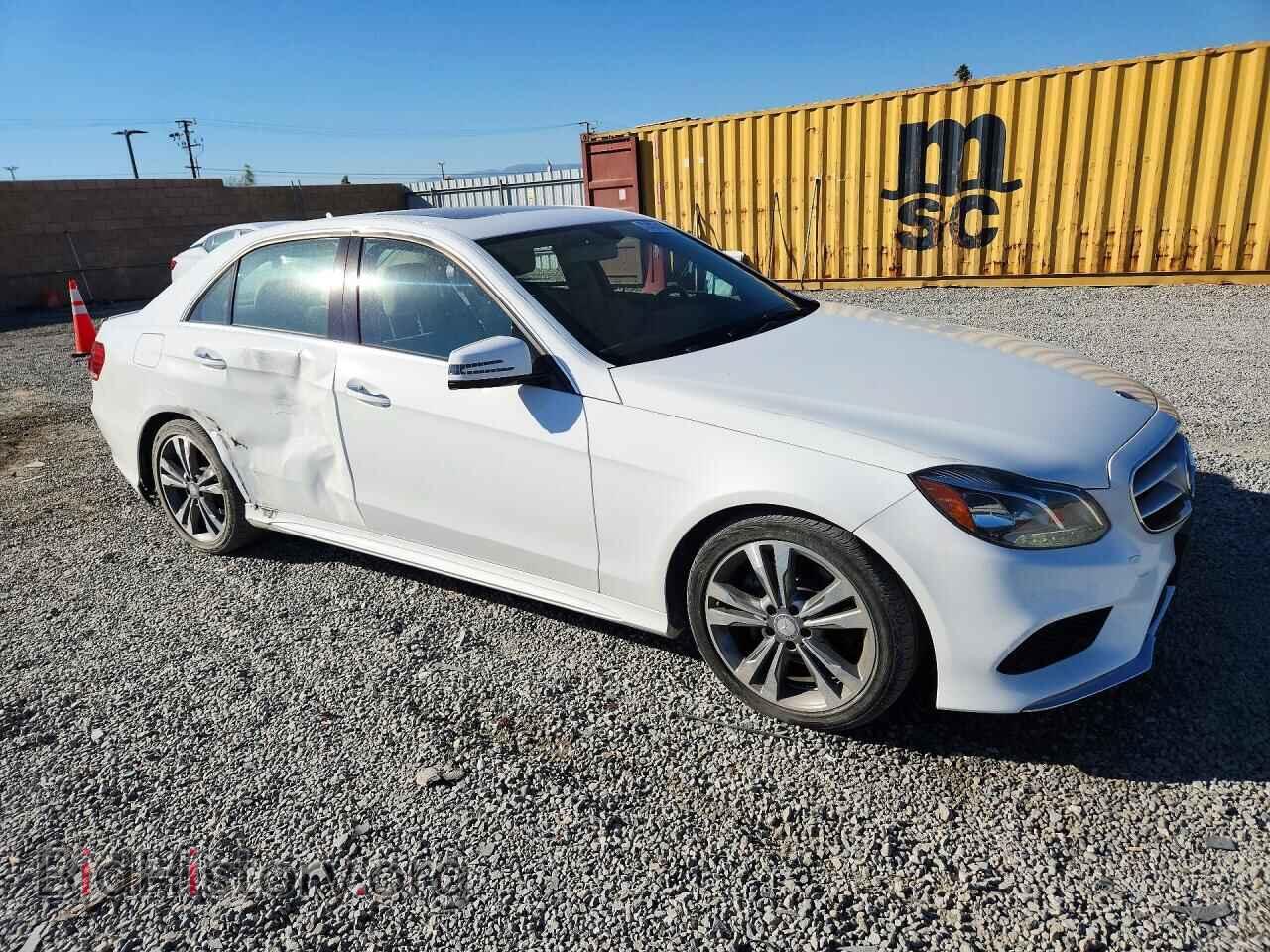 2016 MERCEDES-BENZ E-CLASS - VIN: WDDHF5KB4GB207718 - Photo 4