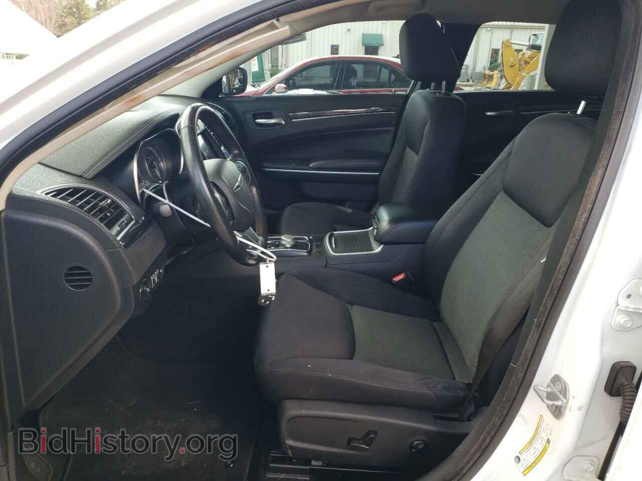 2021 CHRYSLER 300 - VIN: 2C3CCAAG3MH617792 - Фото 7