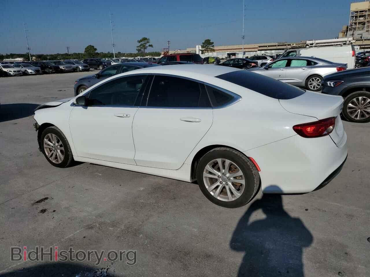 2015 CHRYSLER 200 - VIN: 1C3CCCAB0FN526604 - Photo 2