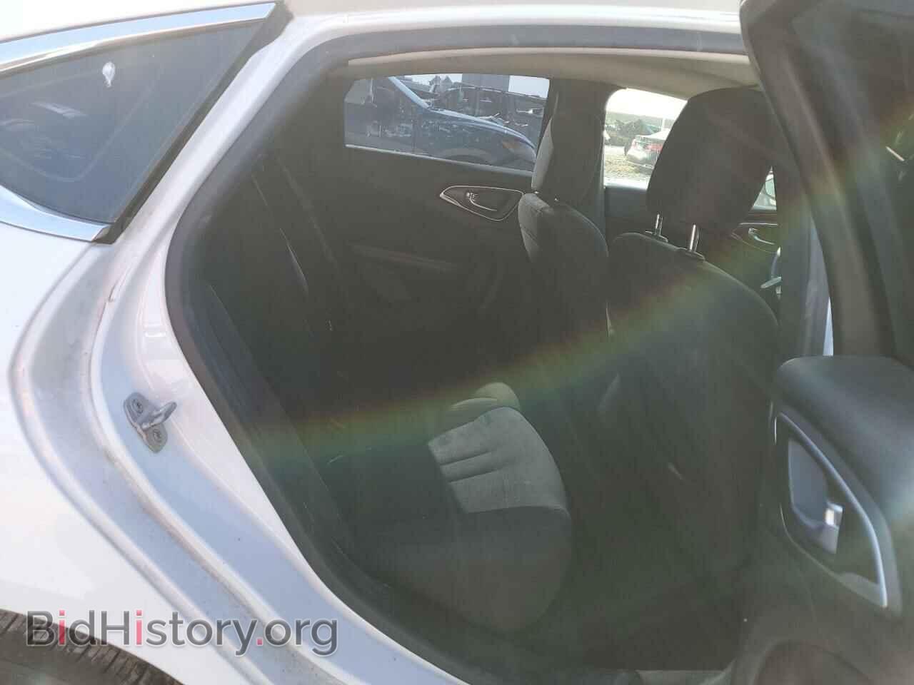 2015 CHRYSLER 200 - VIN: 1C3CCCAB0FN526604 - Photo 10