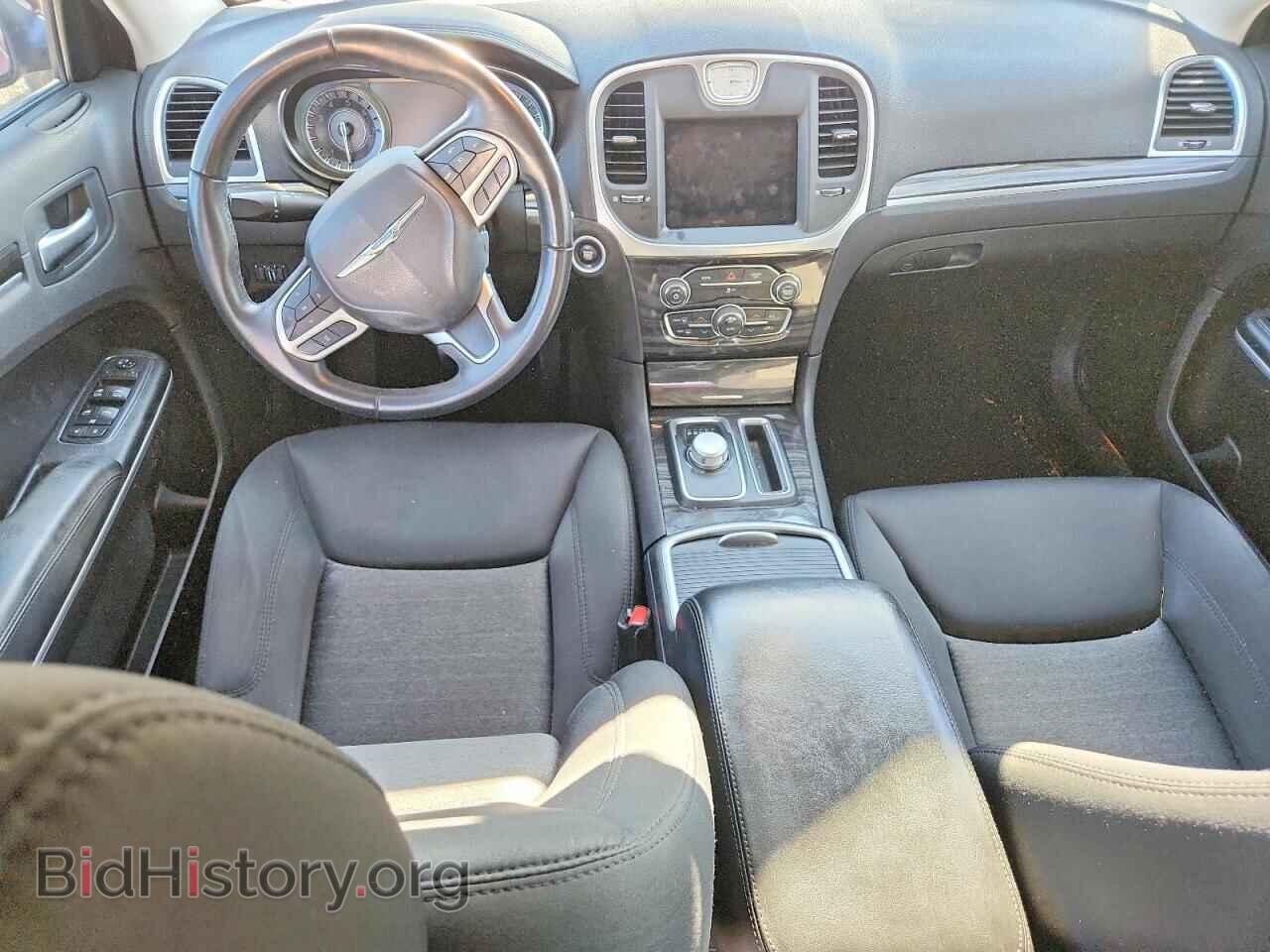 2018 CHRYSLER 300 - VIN: 2C3CCAAG9JH315404 - Фото 8