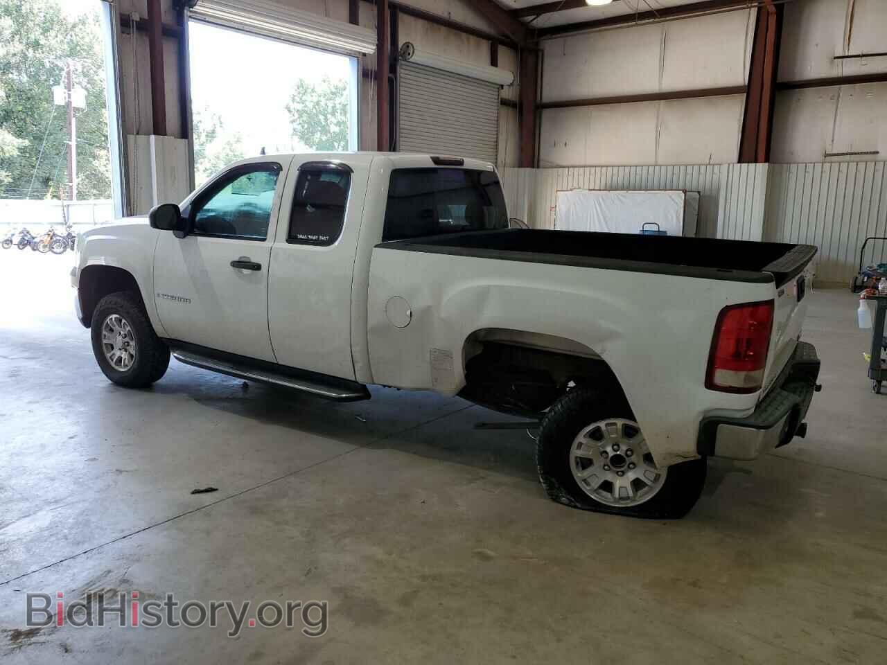 2008 GMC SIERRA - VIN: 1GTEC19C38Z312871 - Photo 2