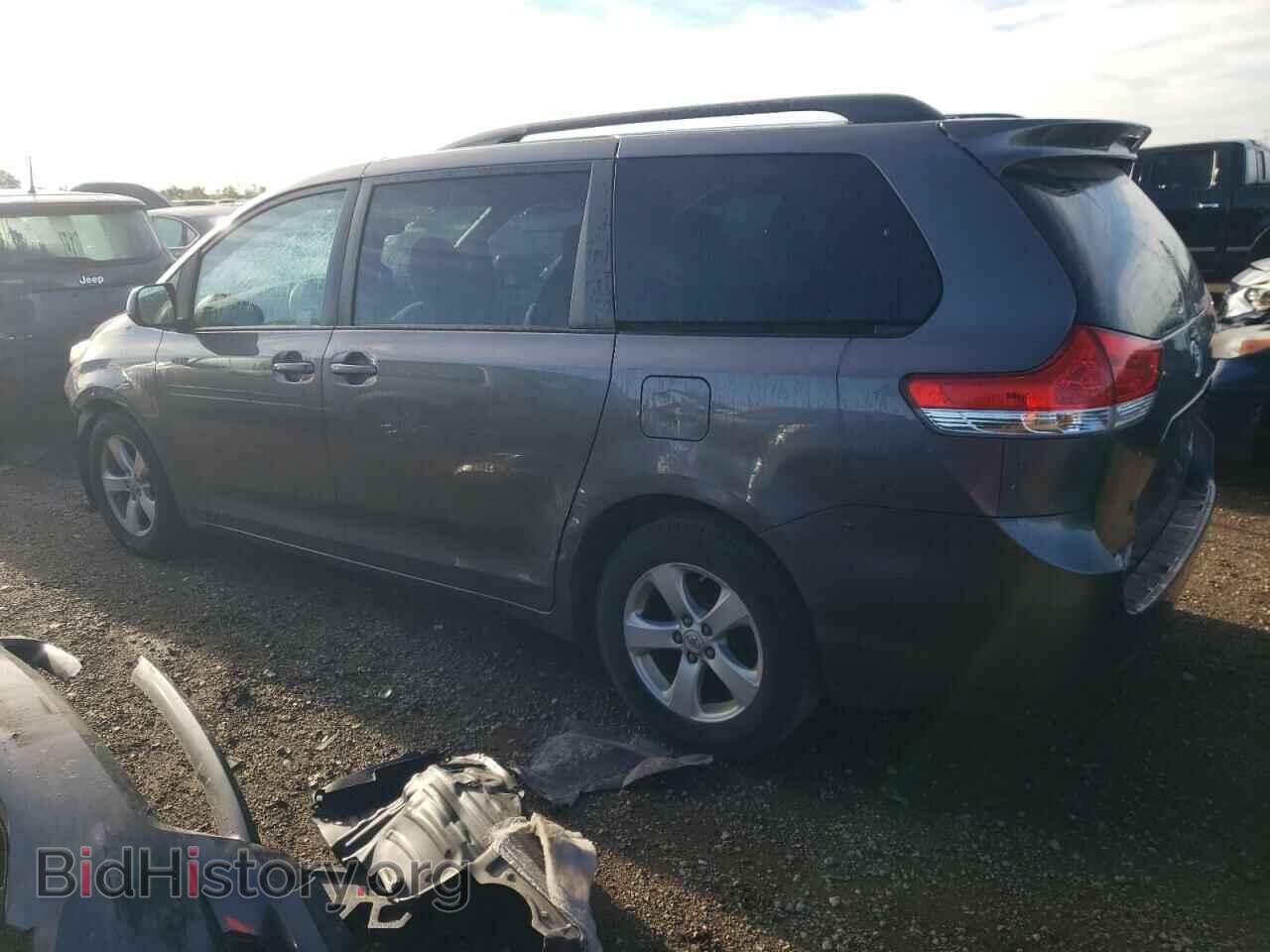 2011 TOYOTA All Models - VIN: 5TDKK3DC8BS059757 - Фото 2