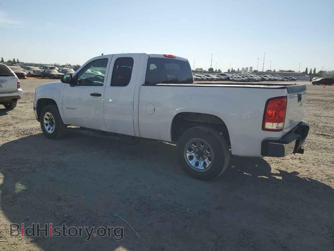 2012 GMC All Models - VIN: 1GTR1UEA3CZ225834 - Photo 2