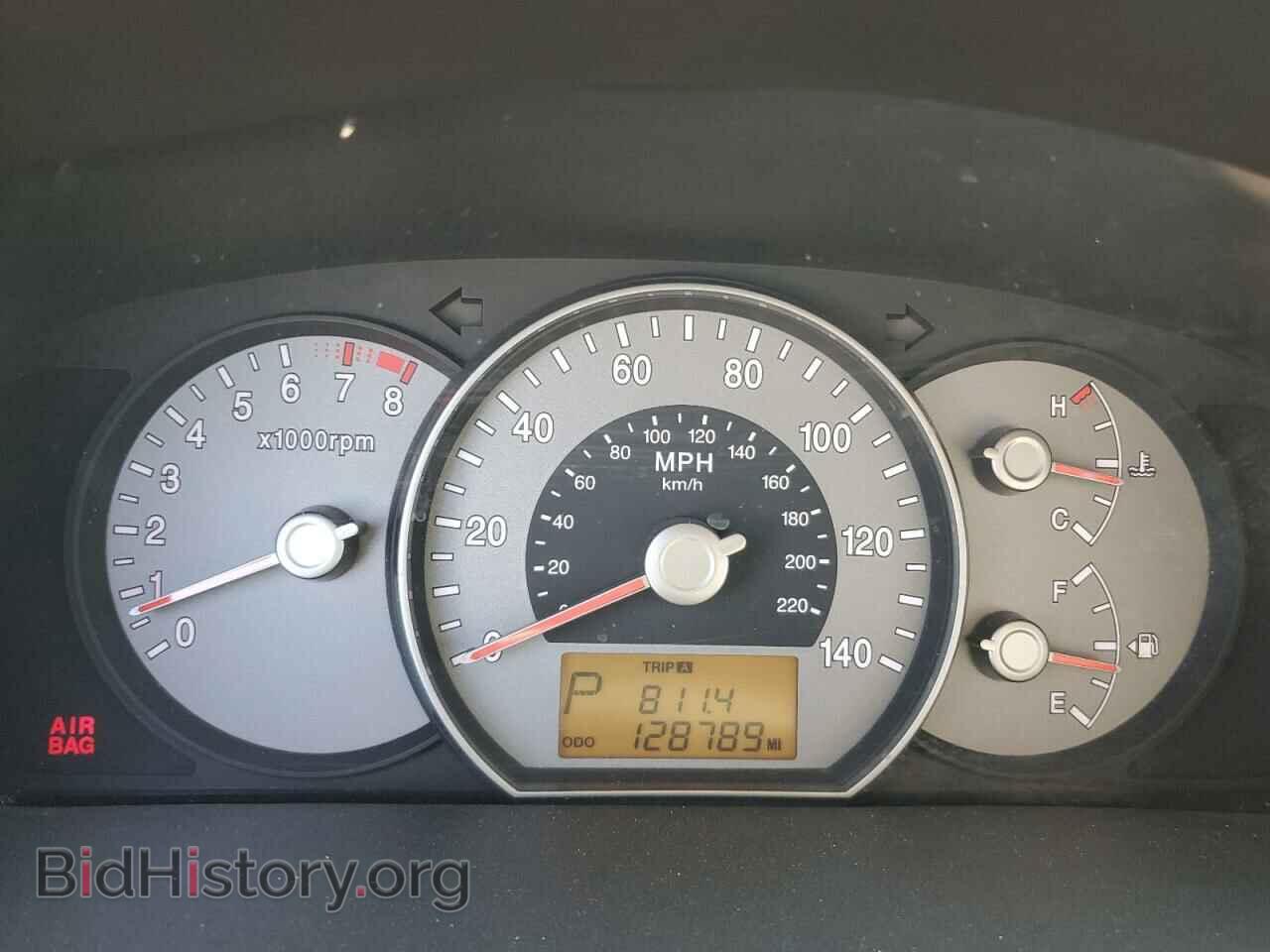 2007 KIA RONDO - VIN: KNAFG525377063667 - Фото 9