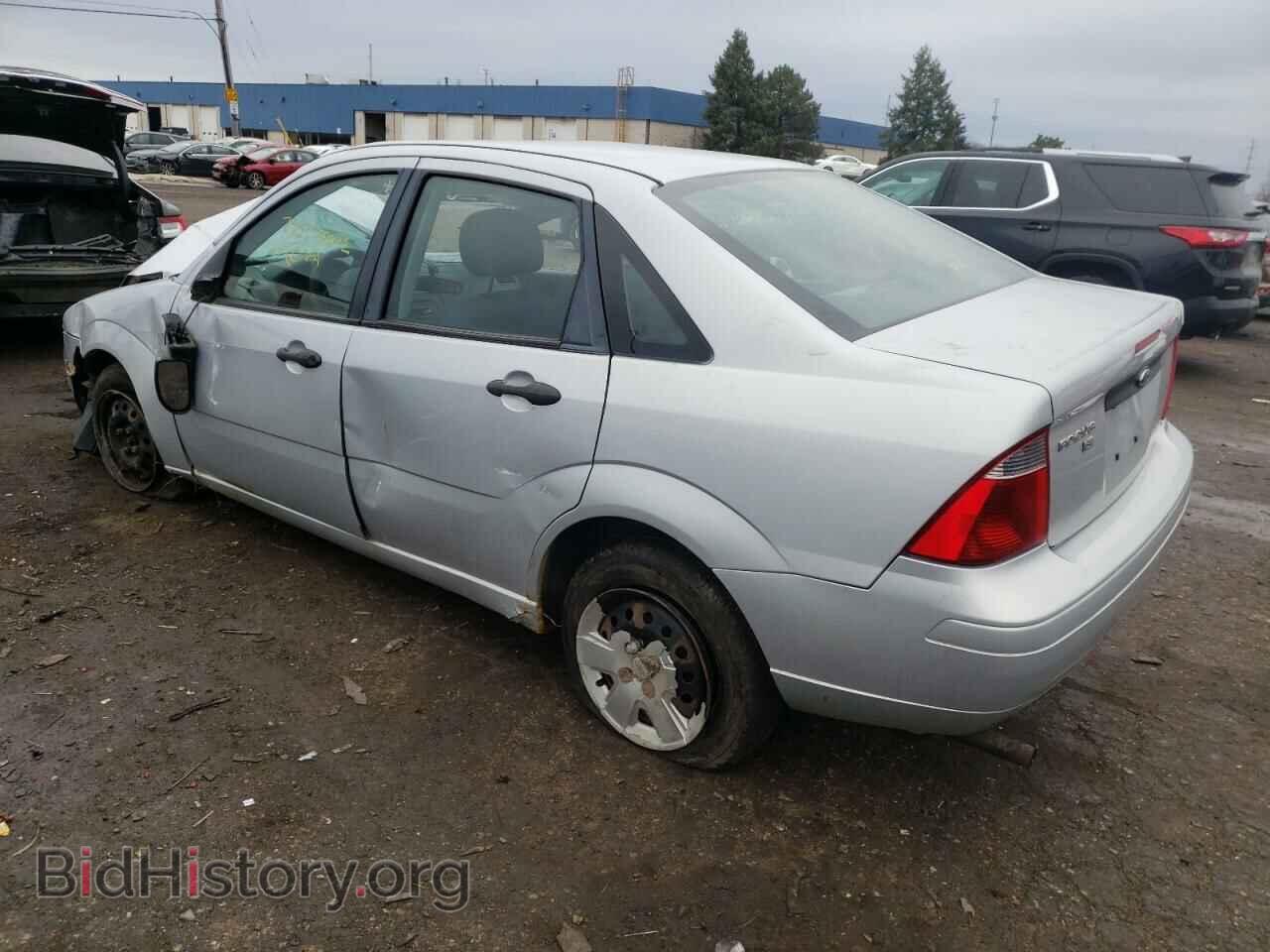 2007 FORD FOCUS - VIN: 1FAFP34N77W310768 - Фото 2