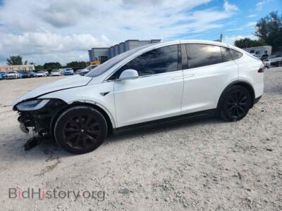 2020 Tesla MODEL X, белый — VIN 5YJXCAE29LF281159, Copart