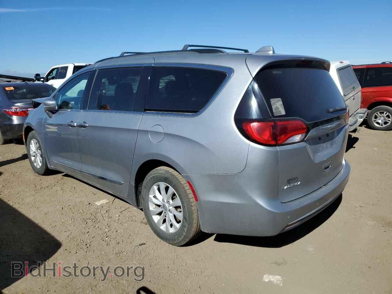 2017 CHRYSLER PACIFICA - VIN: 2C4RC1BG8HR759043 - Photo 2
