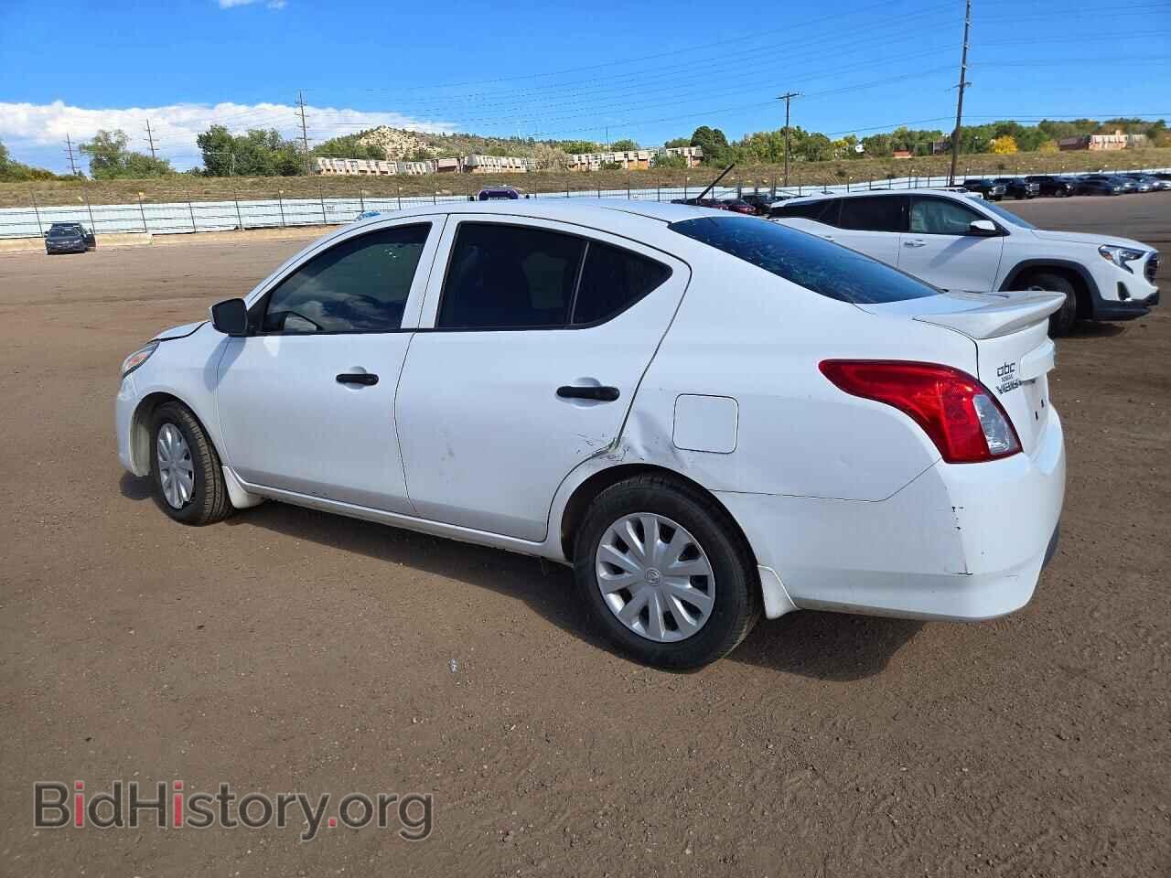 2017 NISSAN VERSA - VIN: 3N1CN7AP3HL857028 - Photo 2