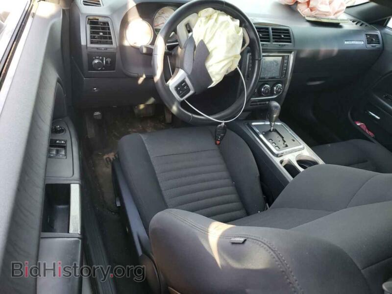 2012 Dodge CHALLENGER (VIN 2C3CDYAG0CH106304) — фото 8 из 12