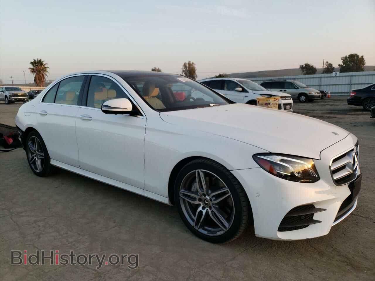 2019 MERCEDES-BENZ E-CLASS - VIN: WDDZF4JB8KA690824 - Фото 4
