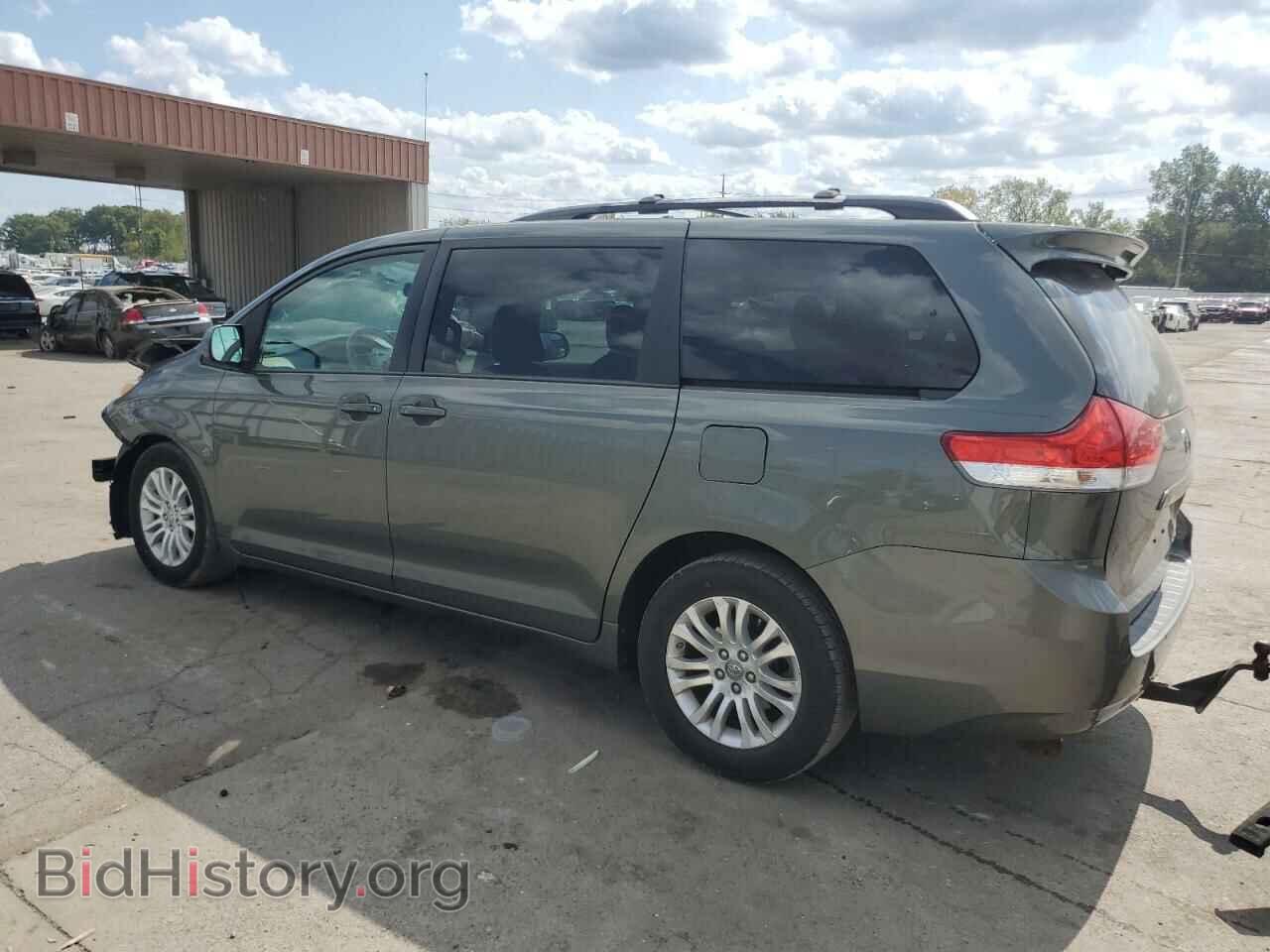 2013 TOYOTA All Models - VIN: 5TDYK3DC2DS381338 - Фото 2