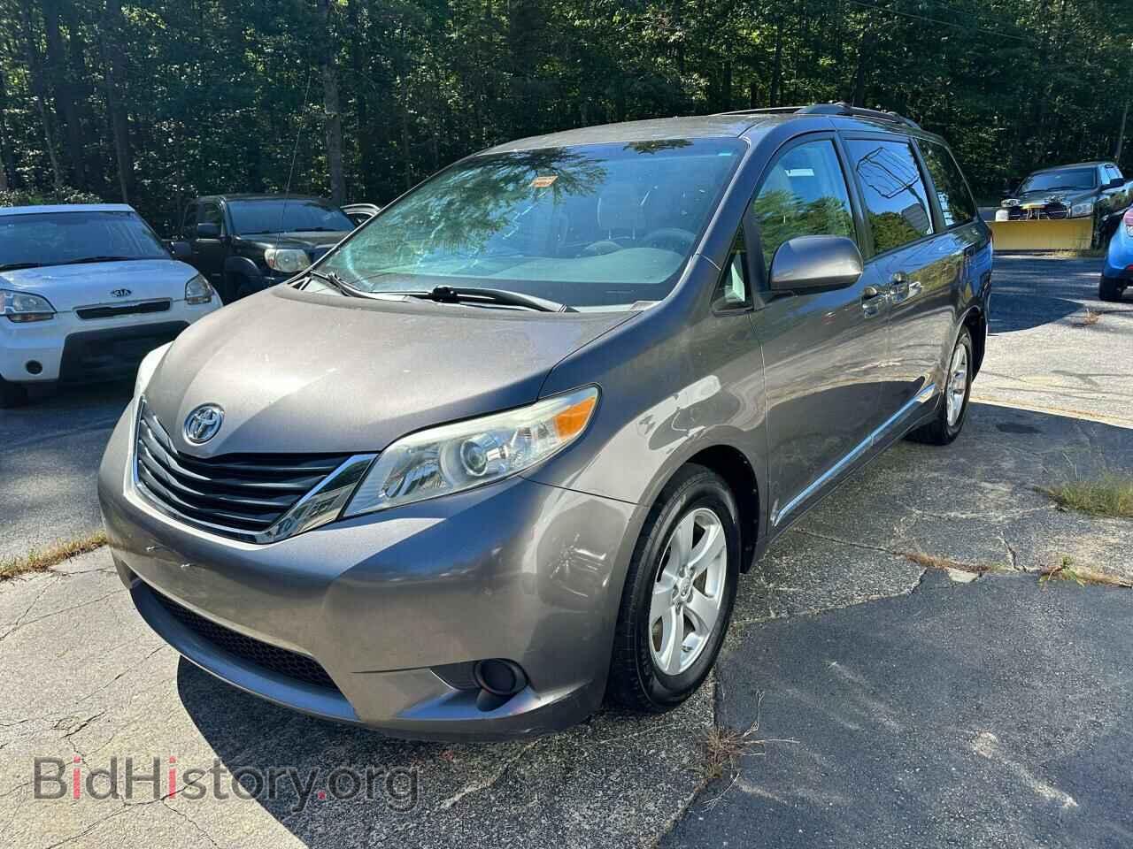 2011 TOYOTA All Models - VIN: 5TDKK3DC5BS175076 - Фото 2