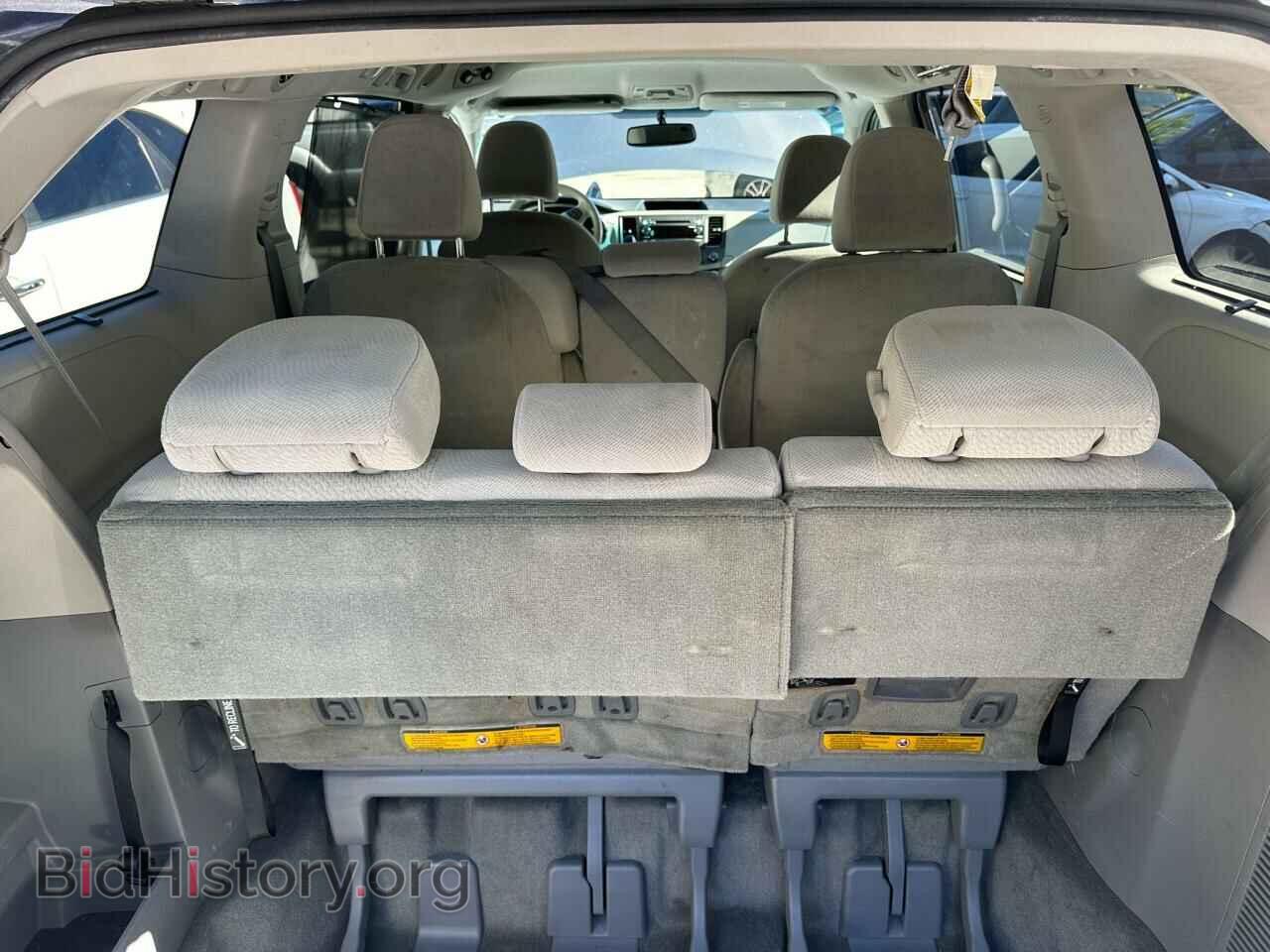 2011 TOYOTA All Models - VIN: 5TDKK3DC5BS175076 - Фото 8