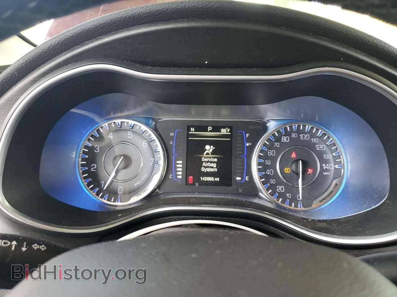 2016 CHRYSLER 200 - VIN: 1C3CCCAB5GN111490 - Фото 9