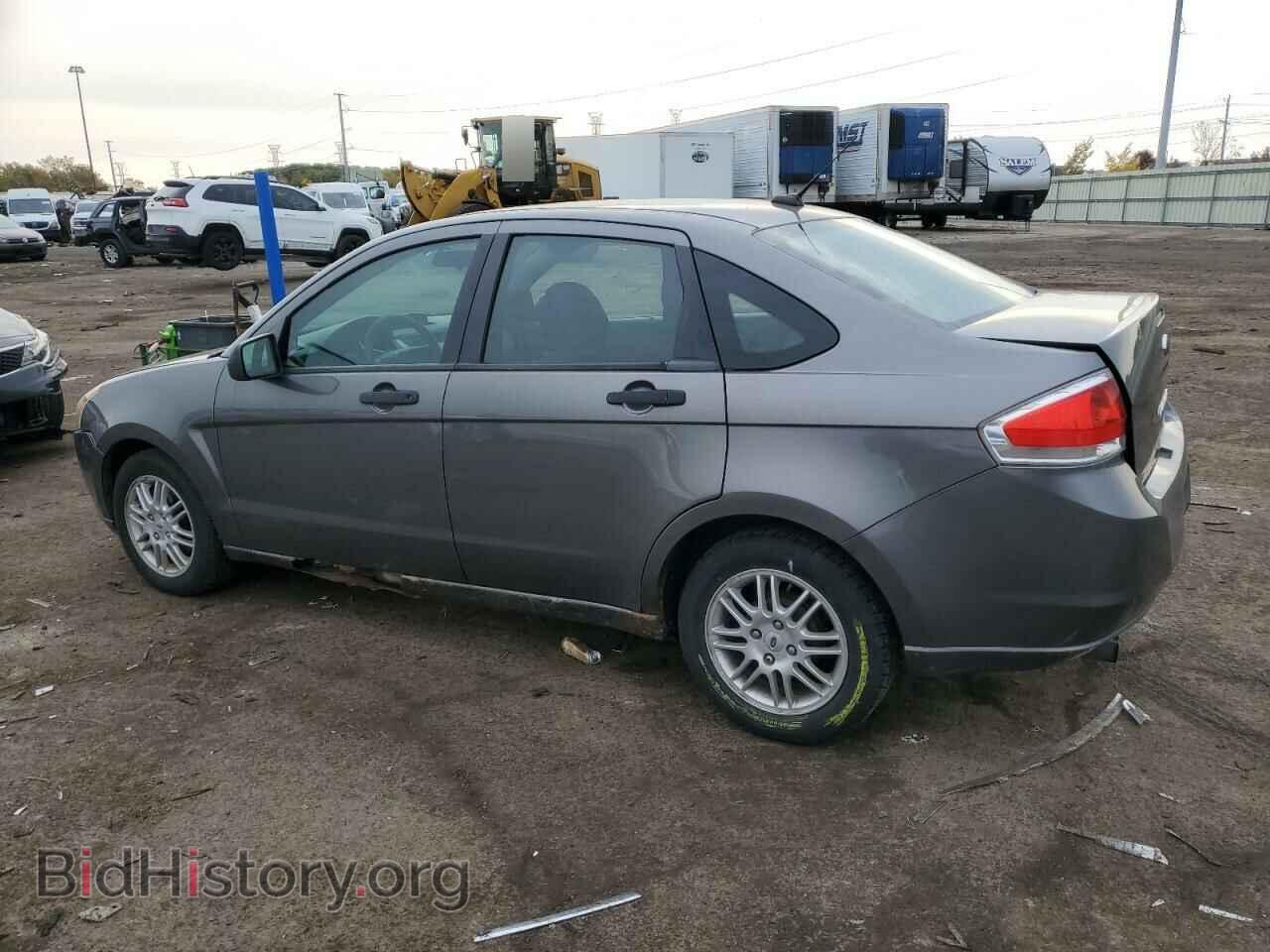 2010 FORD FOCUS - VIN: 1FAHP3FN3AW256186 - Фото 2