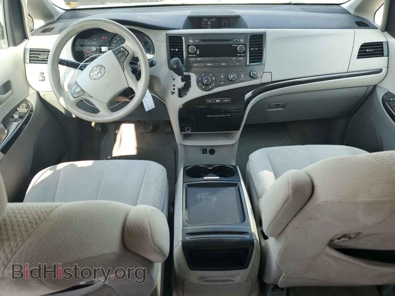 2011 TOYOTA All Models - VIN: 5TDKK3DCXBS093487 - Фото 8