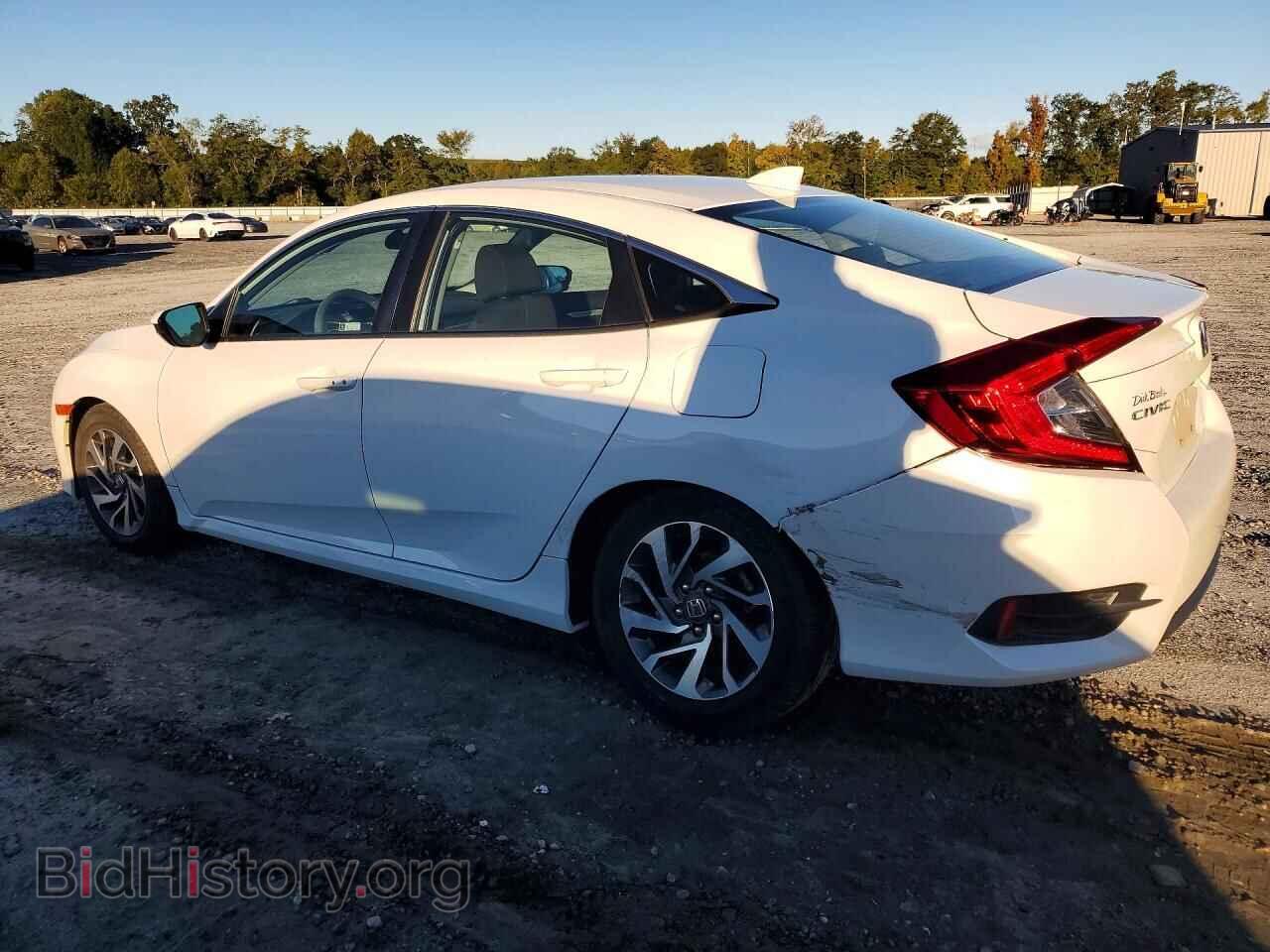 2018 HONDA CIVIC - VIN: 19XFC2F77JE037962 - Photo 2