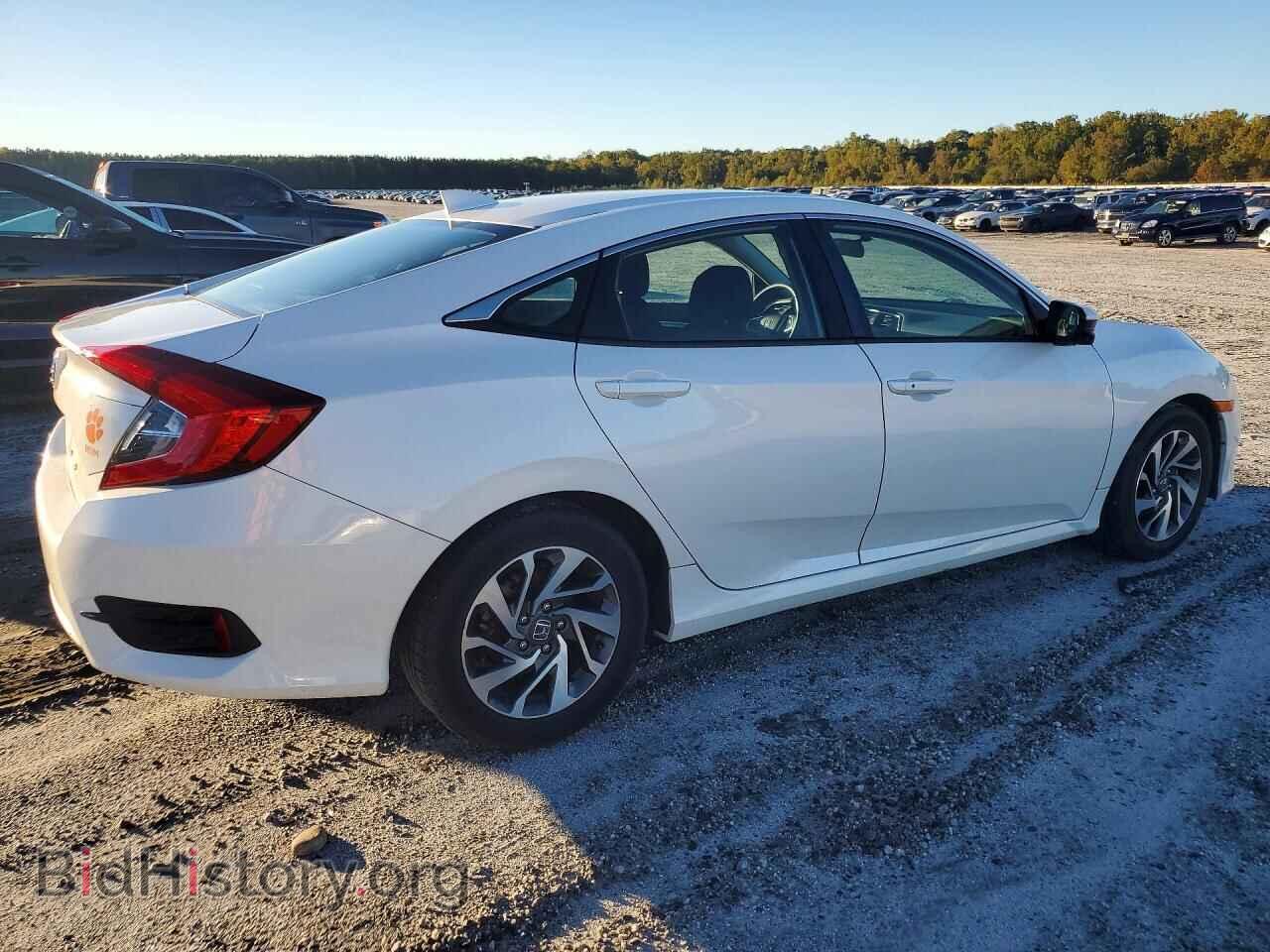 2018 HONDA CIVIC - VIN: 19XFC2F77JE037962 - Photo 3