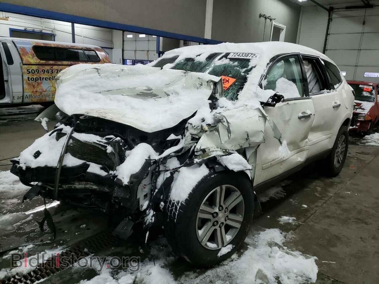 Photo 1GNKVHKD9FJ327872 - CHEVROLET TRAVERSE 2015