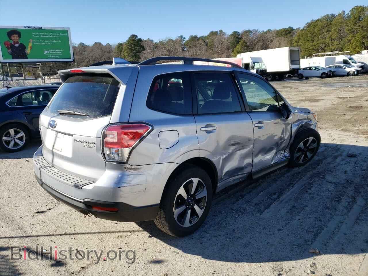 2017 SUBARU FORESTER - VIN: JF2SJAEC2HH596239 - Фото 3