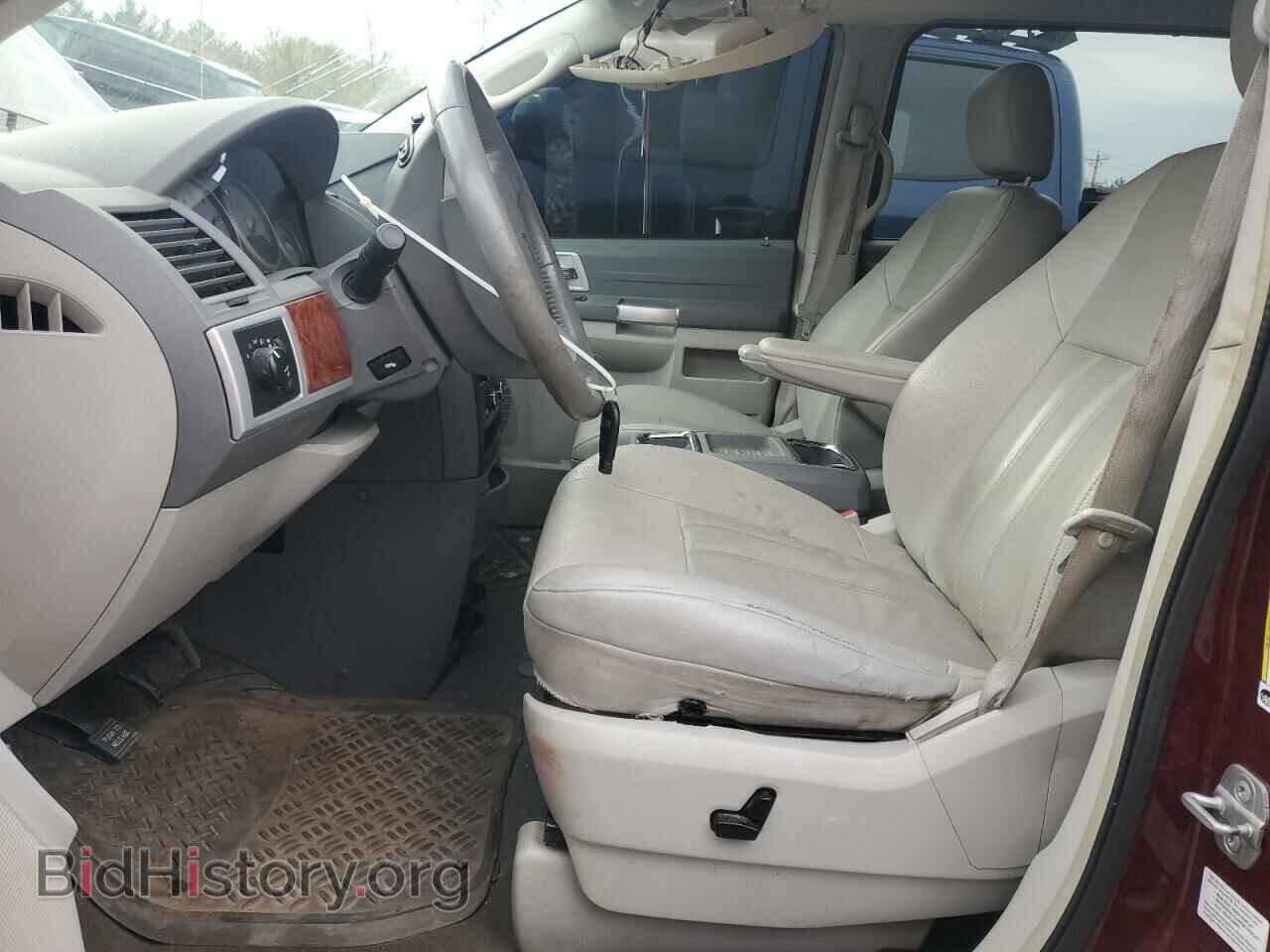 2008 CHRYSLER MINIVAN - VIN: 2A8HR54P28R682158 - Фото 7