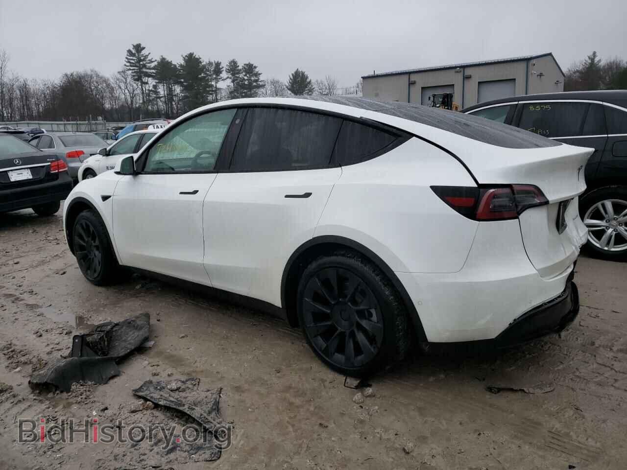 2022 TESLA MODEL Y - VIN: 7SAYGAEE8NF524081 - Фото 2