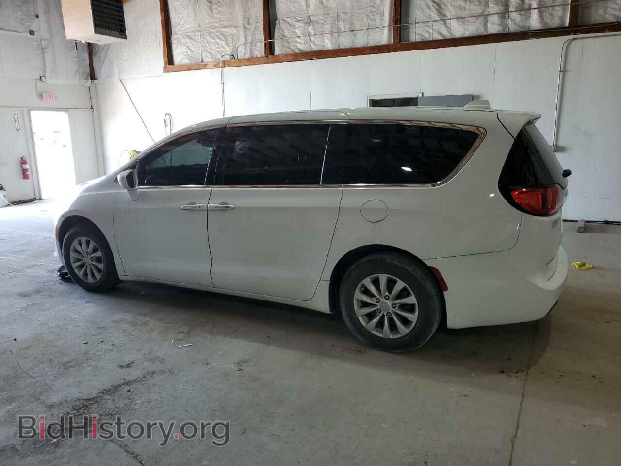2018 CHRYSLER PACIFICA - VIN: 2C4RC1FG8JR279245 - Фото 2