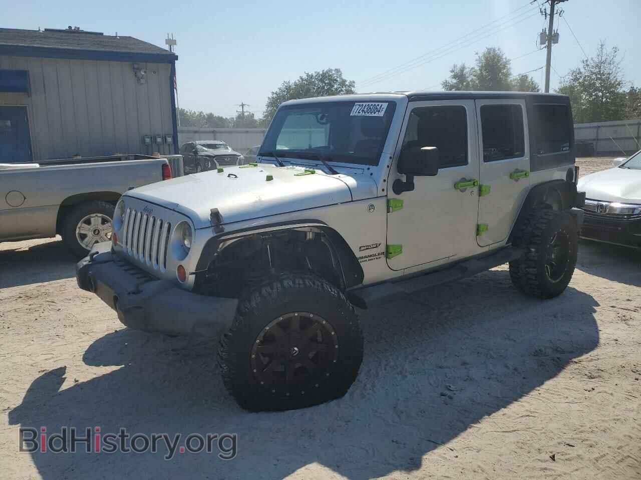 Photo 1J4BA3H12BL539364 - JEEP WRANGLER 2011