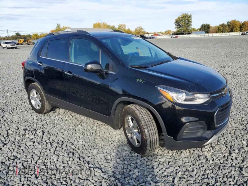 2019 Chevrolet TRAX (VIN 3GNCJLSB2KL385911) — фото 4 из 13