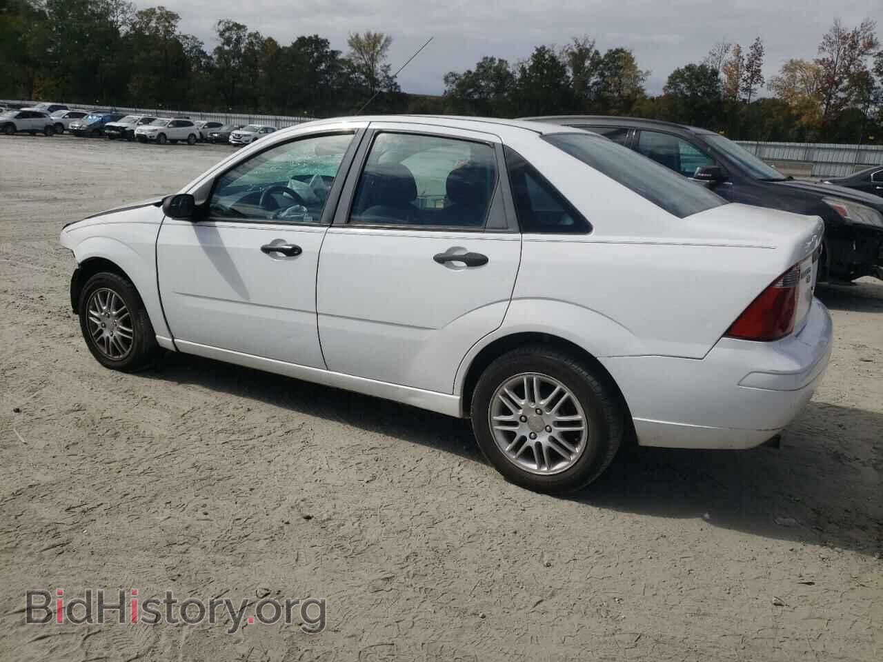 2007 FORD FOCUS - VIN: 1FAFP34N37W357568 - Фото 2