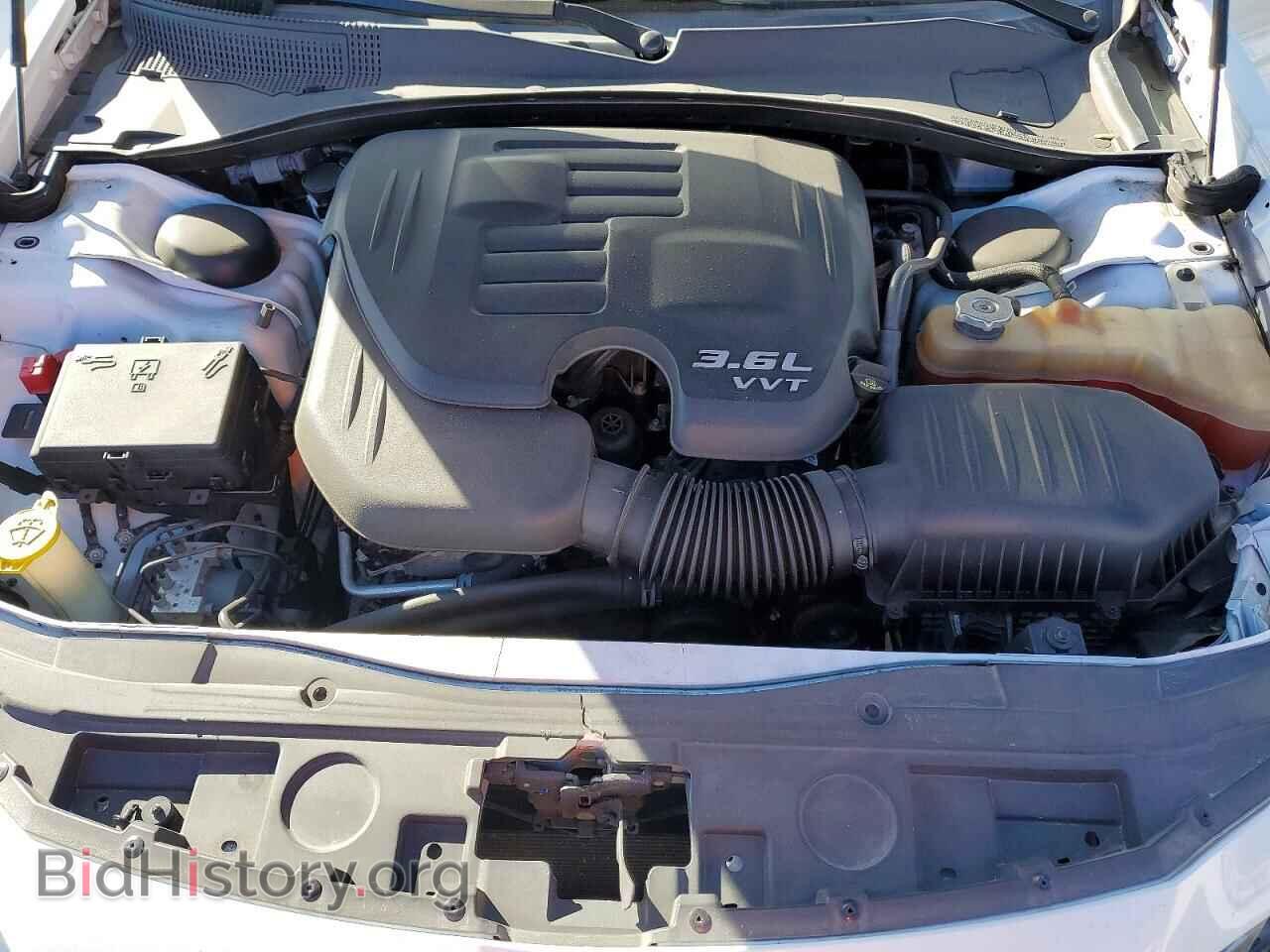 2019 CHRYSLER 300 - VIN: 2C3CCAKG6KH704520 - Фото 11