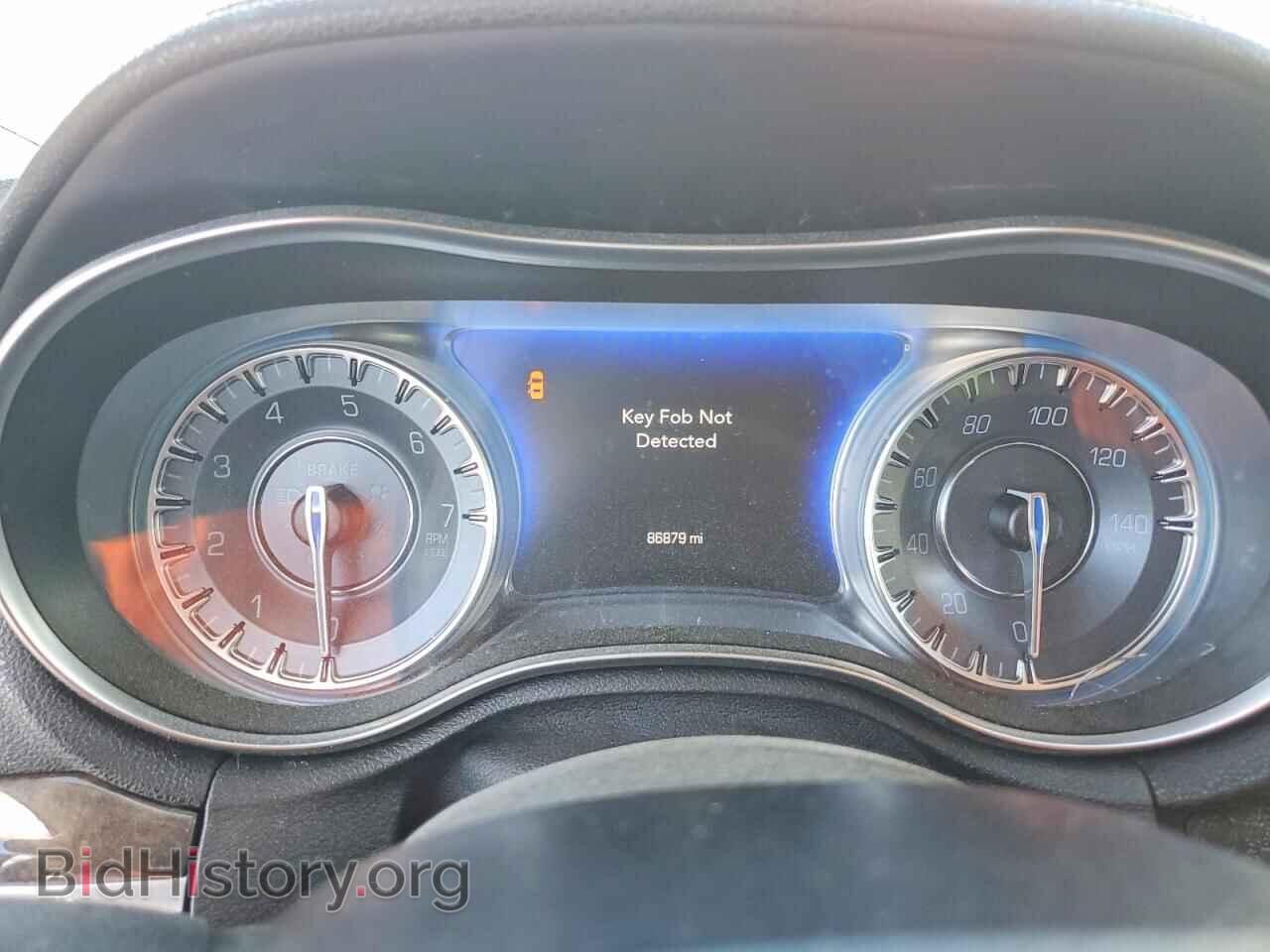 2019 CHRYSLER 300 - VIN: 2C3CCAKG6KH704520 - Фото 9