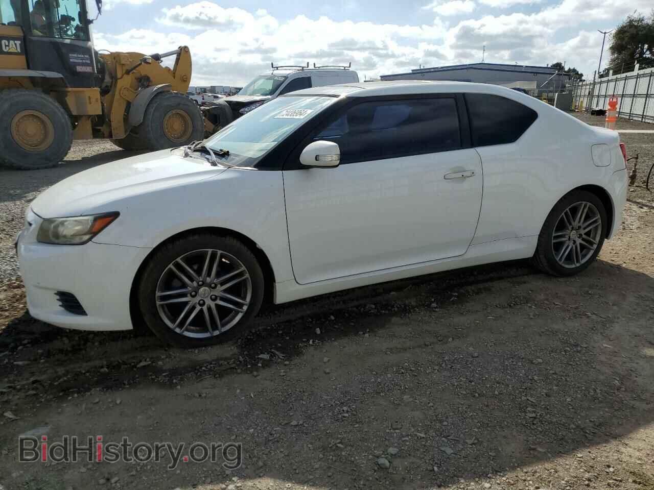 Photo JTKJF5C77B3010267 - TOYOTA SCION 2011