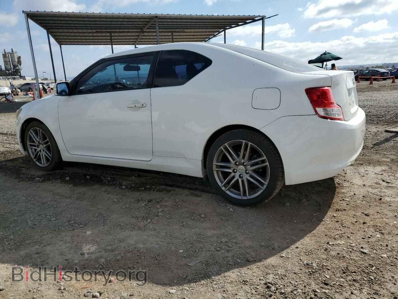 2011 TOYOTA SCION - VIN: JTKJF5C77B3010267 - Фото 2