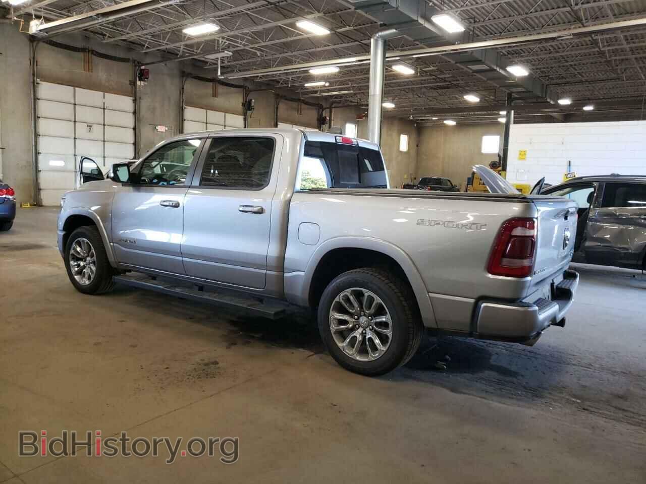 2020 RAM 1500 - VIN: 1C6SRFJT2LN196385 - Фото 2