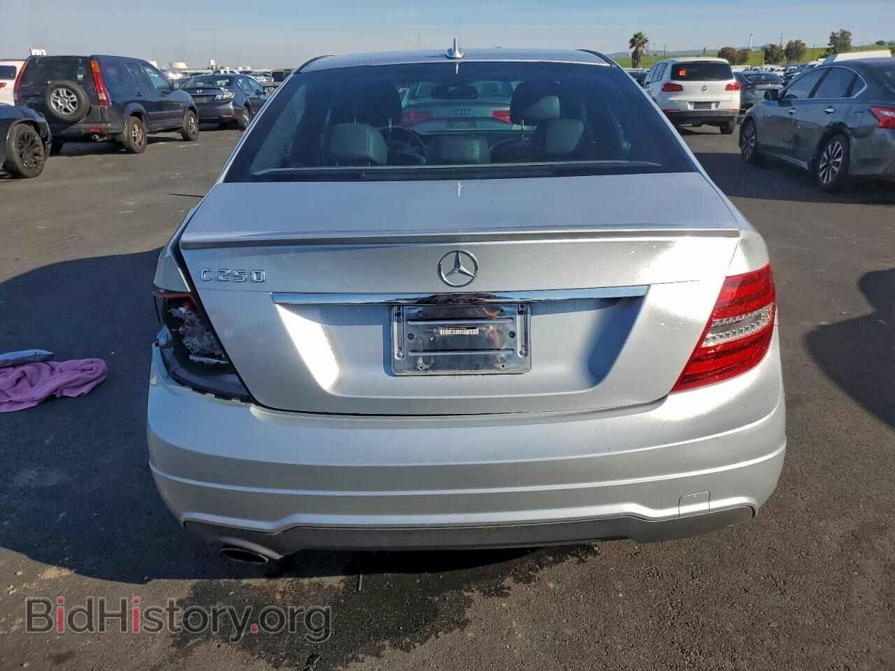 2012 MERCEDES-BENZ C-CLASS - VIN: WDDGF4HB3CA601806 - Фото 6