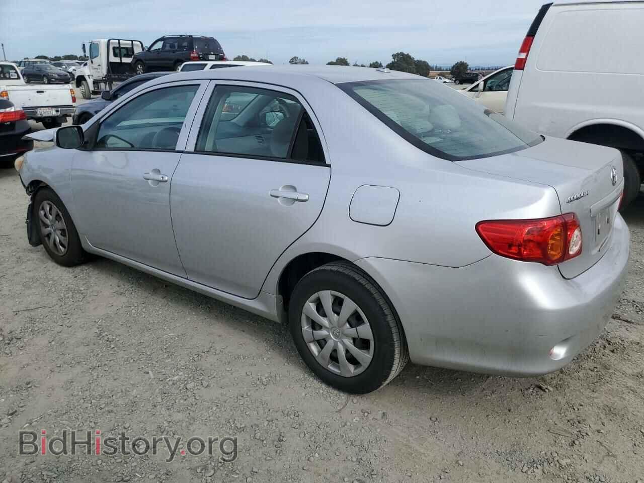 2009 TOYOTA COROLLA - VIN: JTDBL40E39J046285 - Фото 2