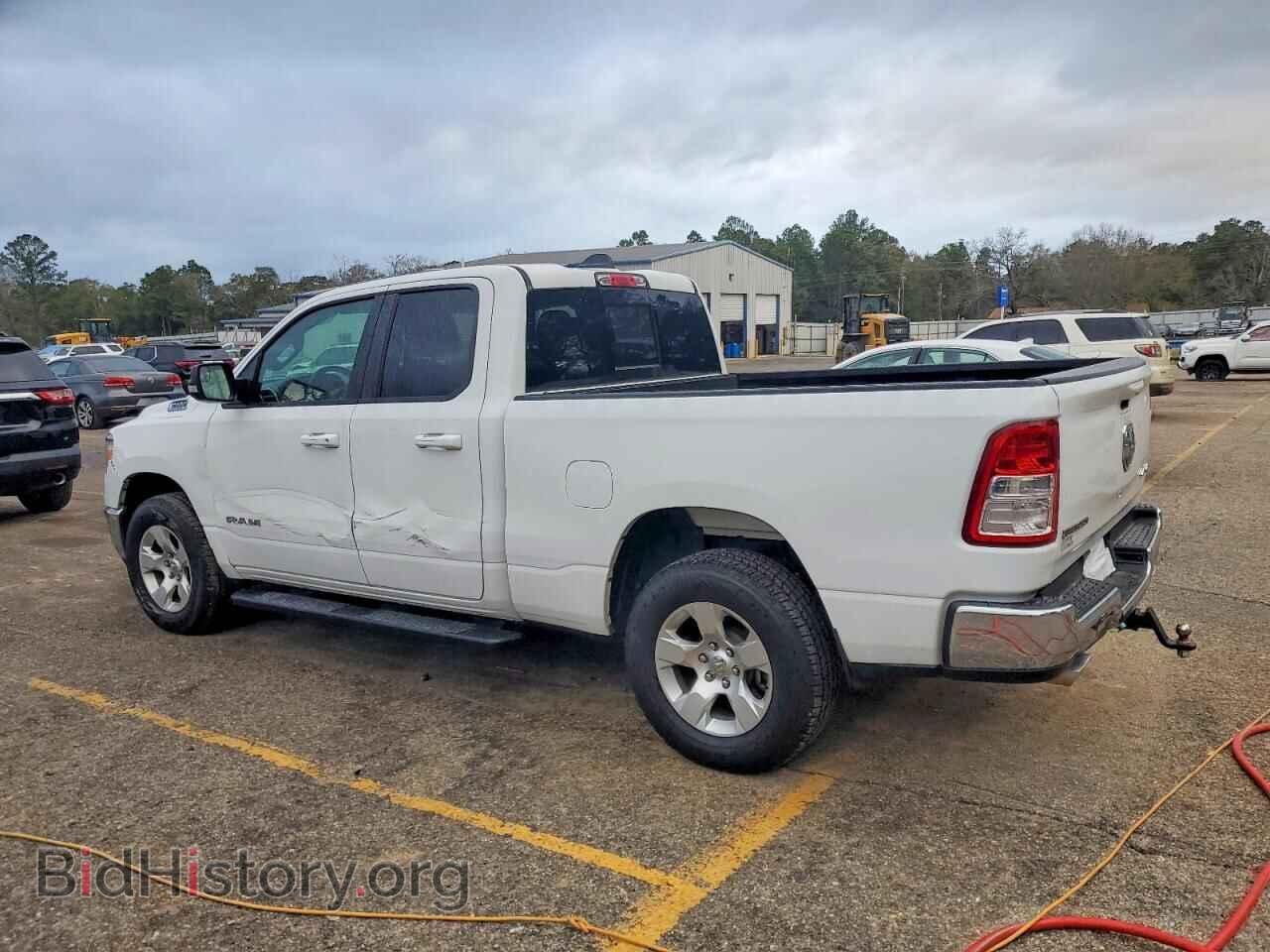 2021 RAM 1500 - VIN: 1C6SRFBT2MN601287 - Фото 2