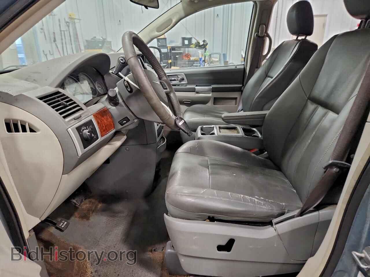 2008 CHRYSLER MINIVAN - VIN: 2A8HR54P18R840716 - Фото 7