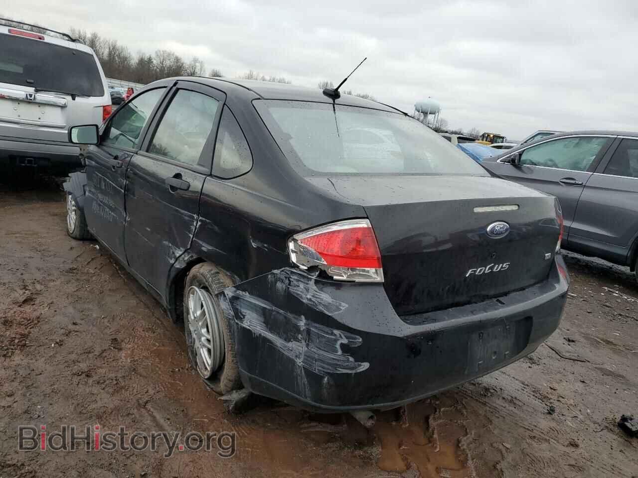 2008 FORD FOCUS - VIN: 1FAHP35N08W275421 - Фото 2