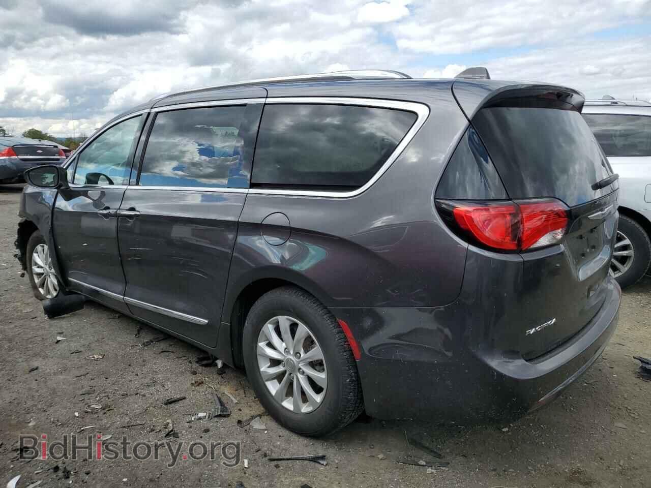 2019 CHRYSLER PACIFICA - VIN: 2C4RC1BG4KR733241 - Фото 2
